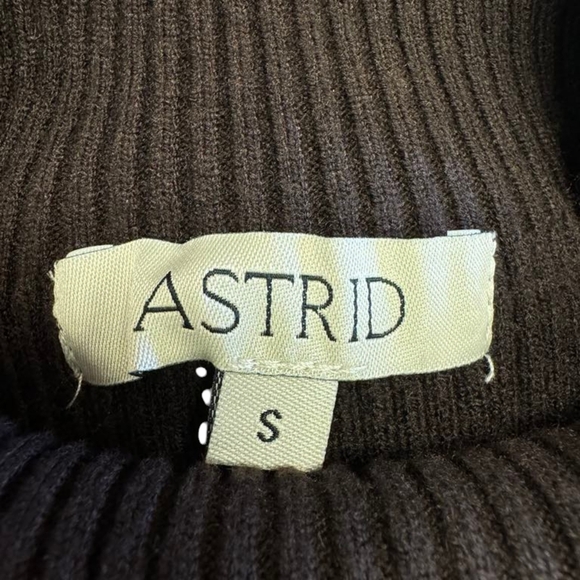 Astrid Knit Long Sleeve Brown Size Small - Picture 8 of 9